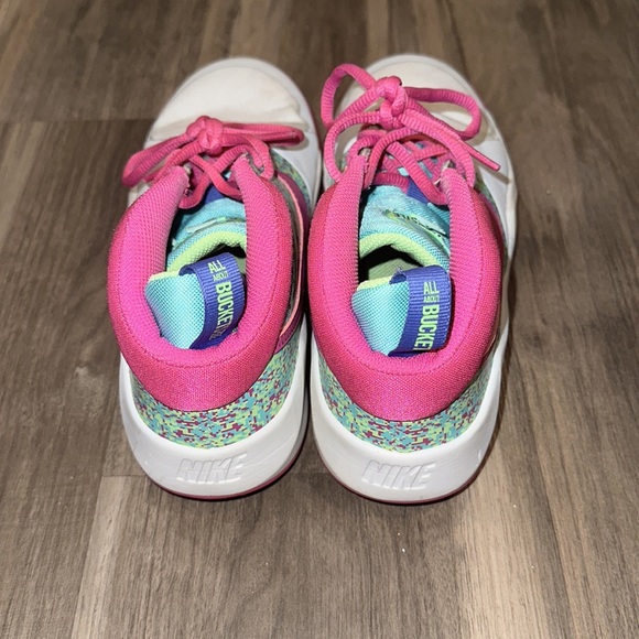 Nike Girl’s Basketball Shoes - Picture 3 of 4